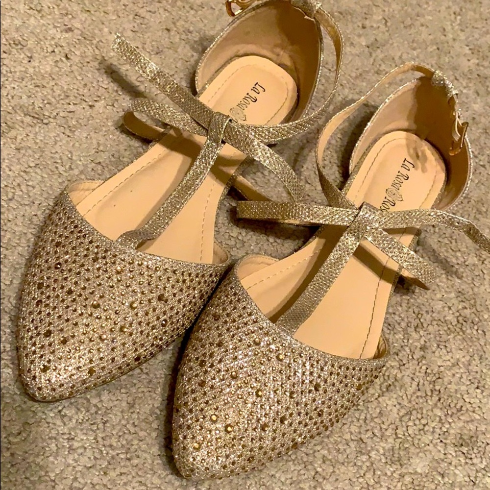 Dress flats